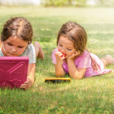 Balancing screen time and play