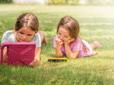 Balancing screen time and play